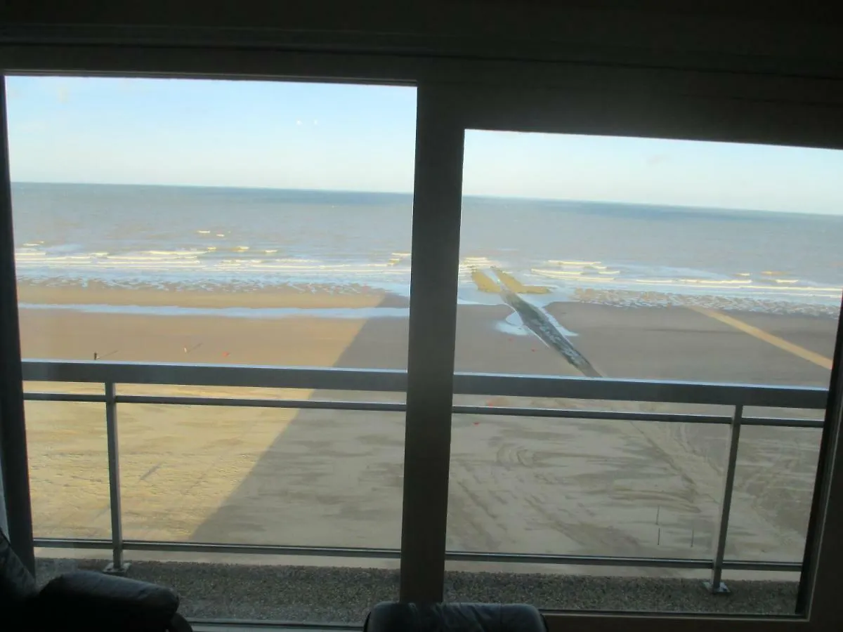 Studio On The Beach With Sea View Middelkerke